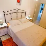 Apartment Nia With Pool Trogir