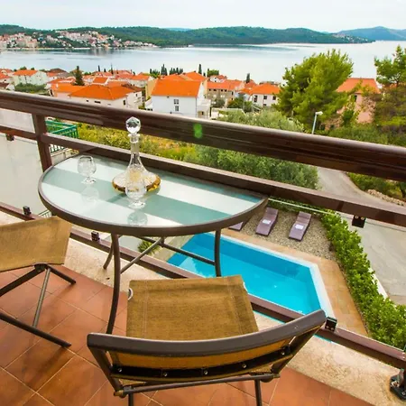 Nia With Pool Διαμέρισμα *