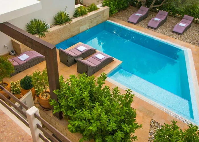 Apartament Nia With Pool *