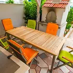 Nia With Pool Trogir