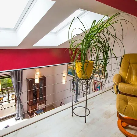 Apartment Nia With Pool Trogir