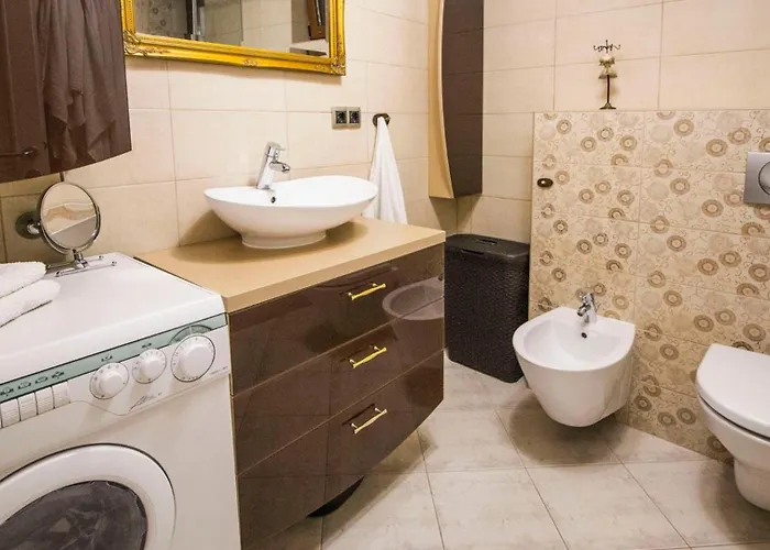 Apartment Nia With Pool Trogir